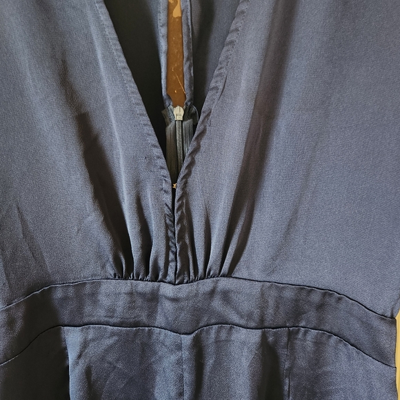 PEDAL & PUP Elegant Navy Blue Satiny Jumpsuit SIZE M - Picture 3 of 14